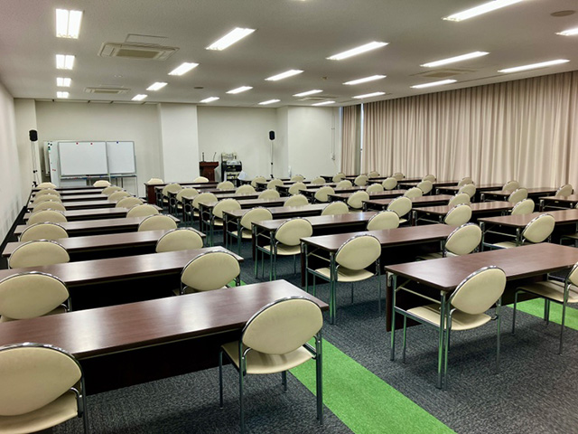 岡山校